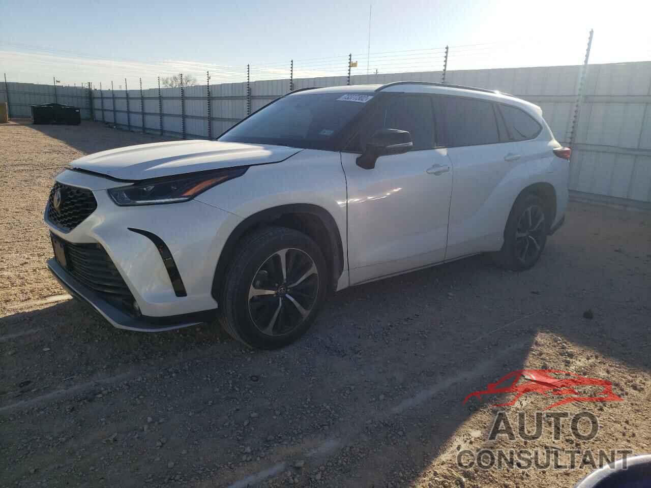 TOYOTA HIGHLANDER 2021 - 5TDLZRAH1MS065096