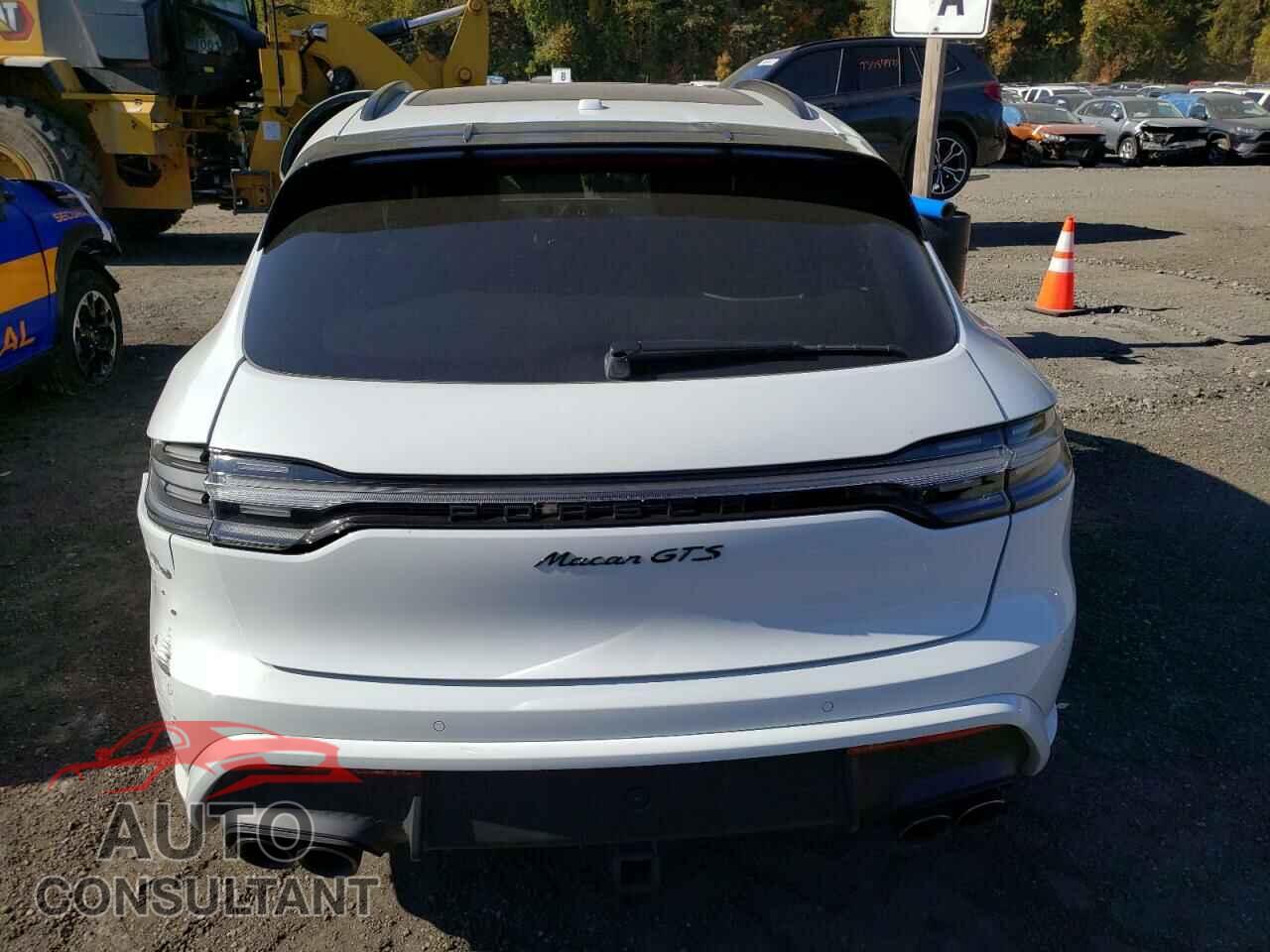 PORSCHE MACAN 2022 - WP1AF2A57NLB30385