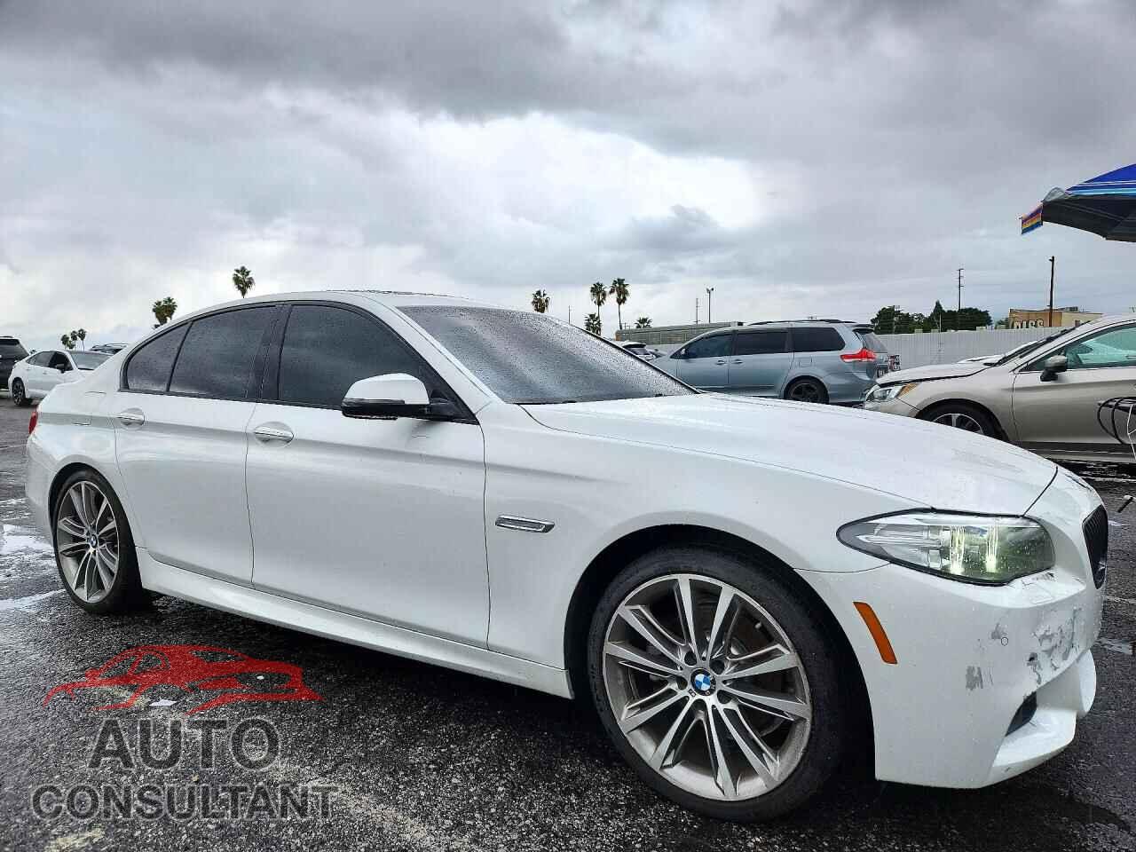 BMW 5 SERIES 2015 - WBA5A5C59FD524012