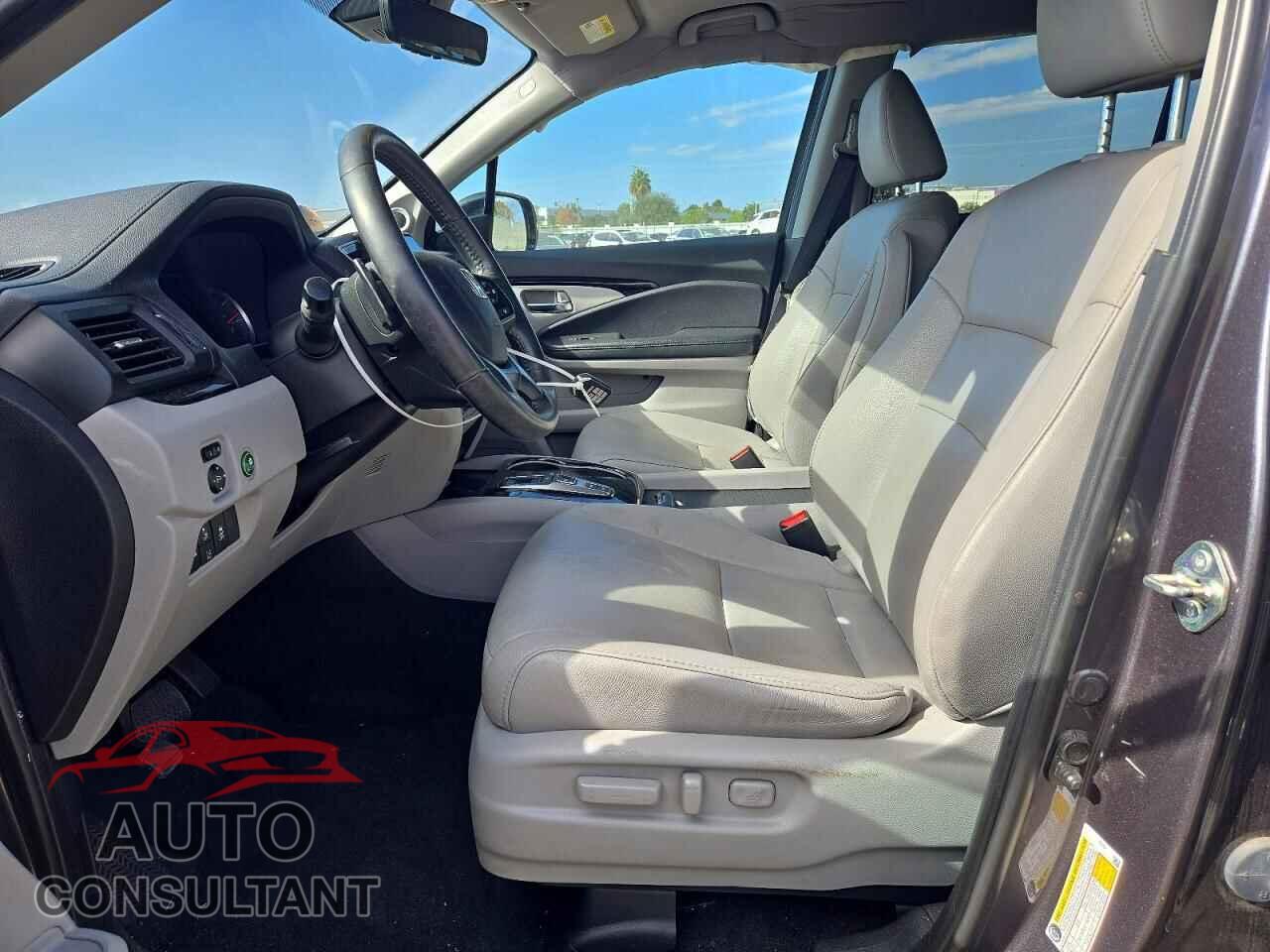 HONDA PILOT 2020 - 5FNYF5H62LB000174