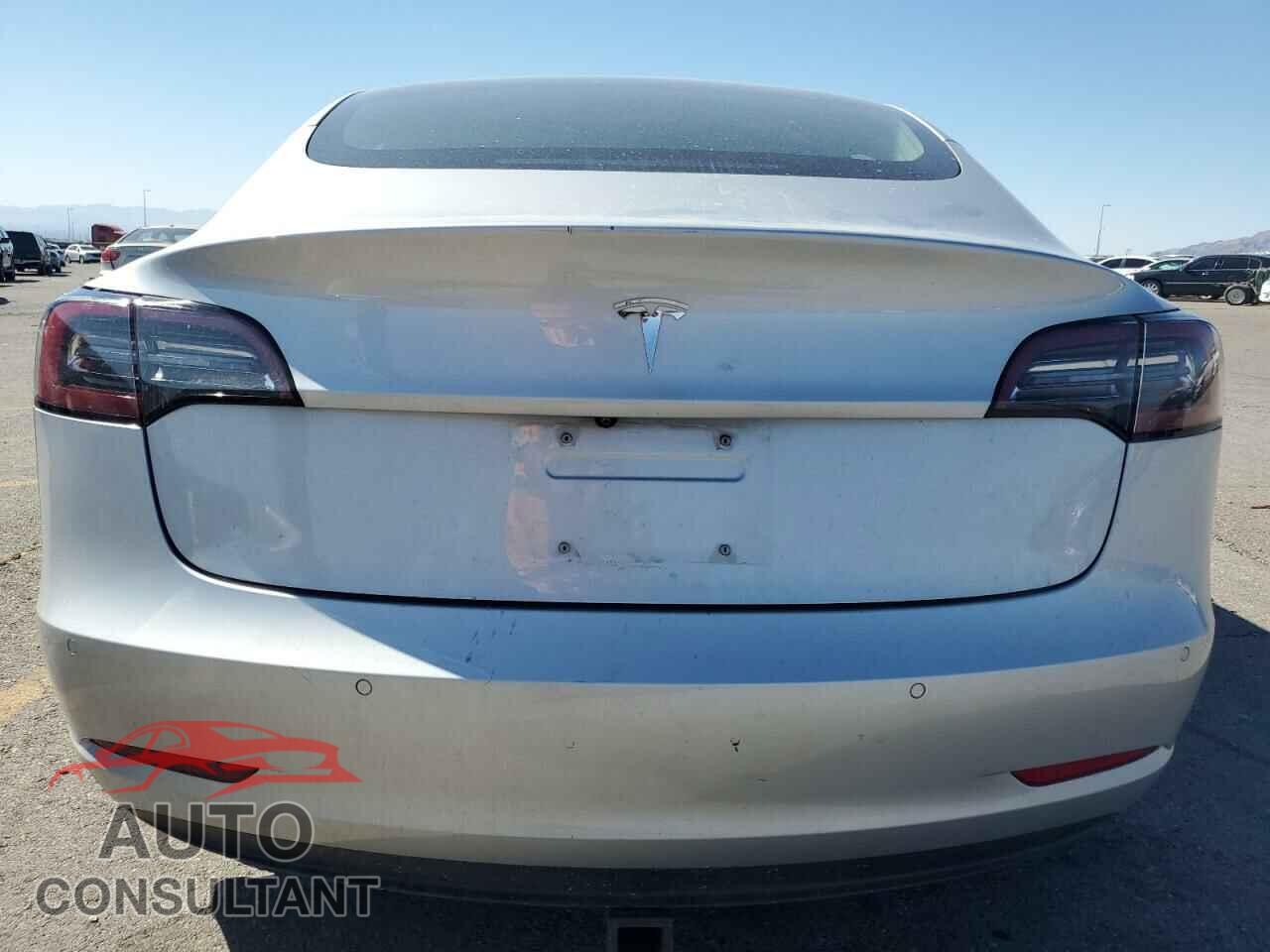 TESLA MODEL 3 2018 - 5YJ3E1EA2JF078532
