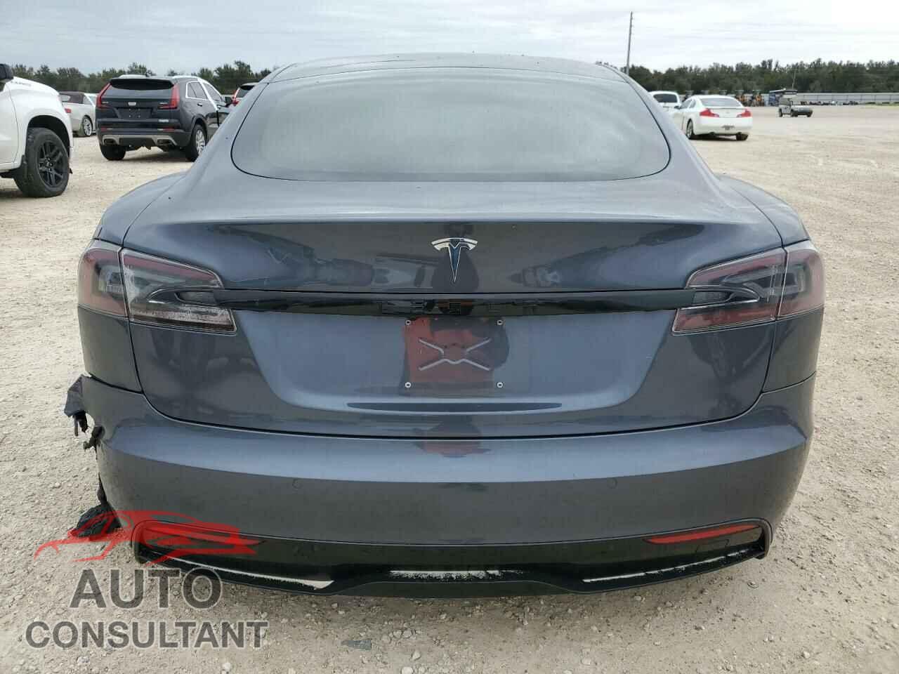 TESLA MODEL S 2021 - 5YJSA1E55MF435586