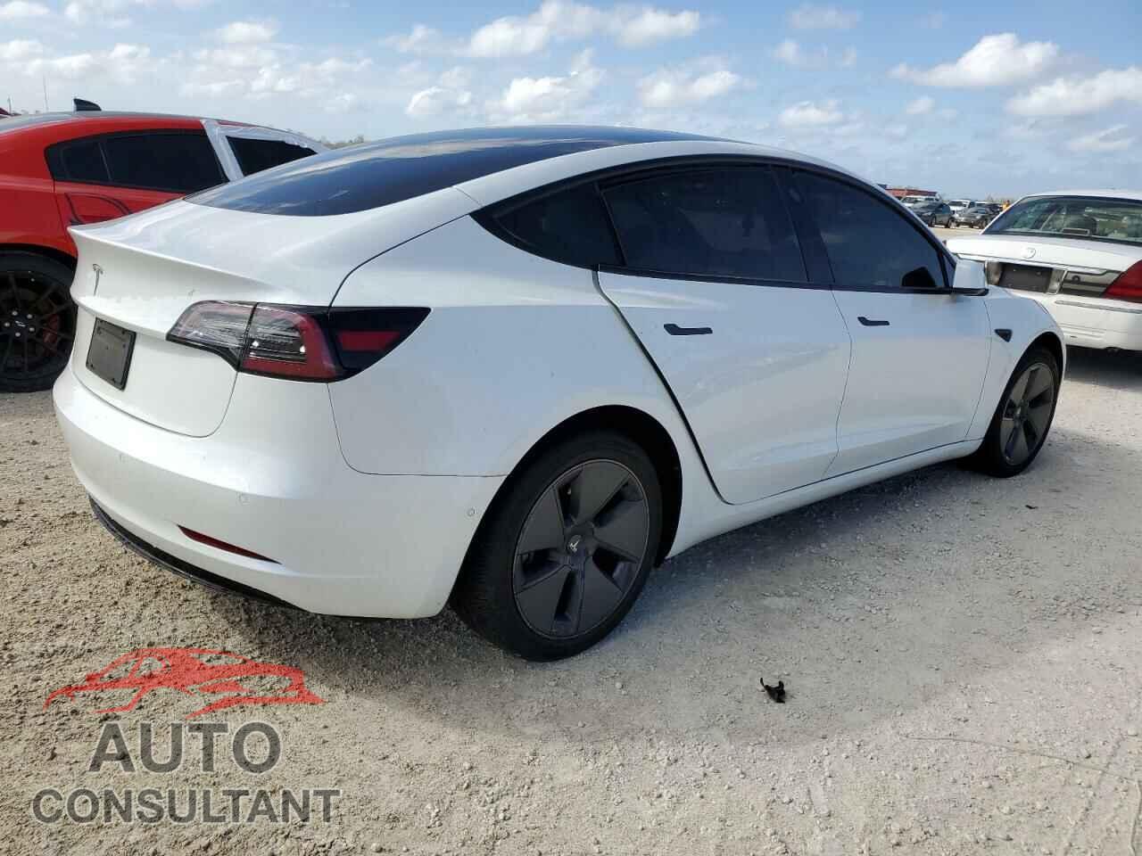 TESLA MODEL 3 2022 - 5YJ3E1EA6NF319191