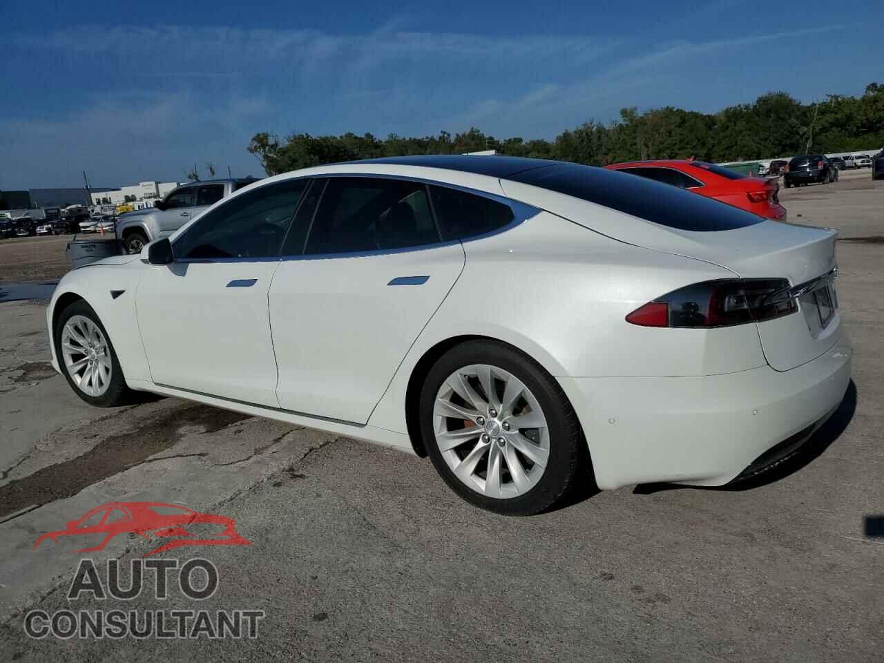 TESLA MODEL S 2018 - 5YJSA1E26JF258371