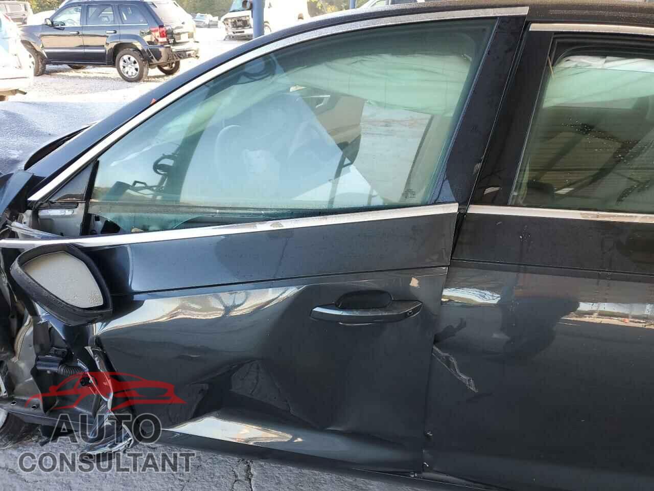 AUDI A4 2019 - WAUHMAF49KN006132