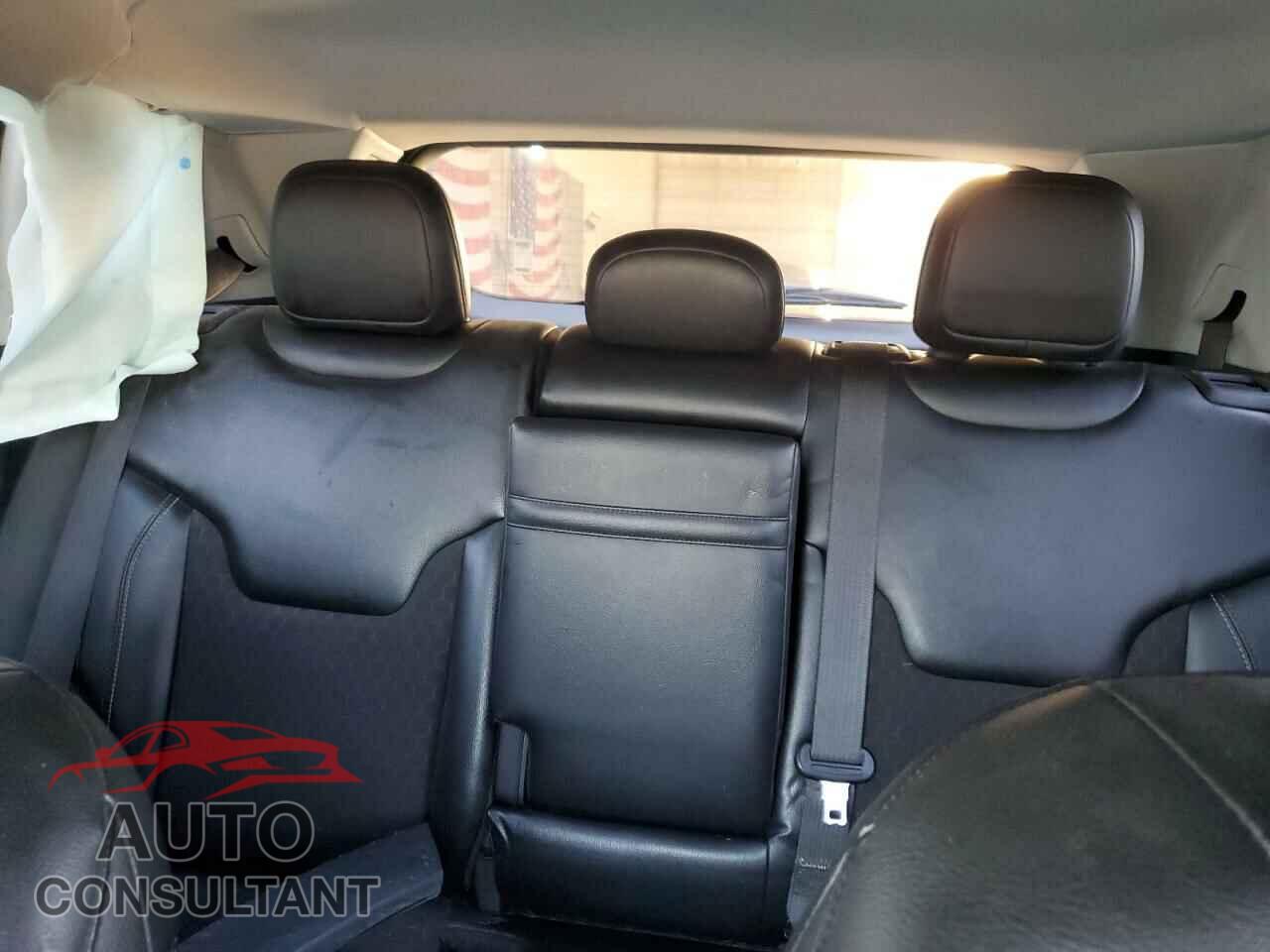 JEEP COMPASS 2018 - 3C4NJDBB7JT331848