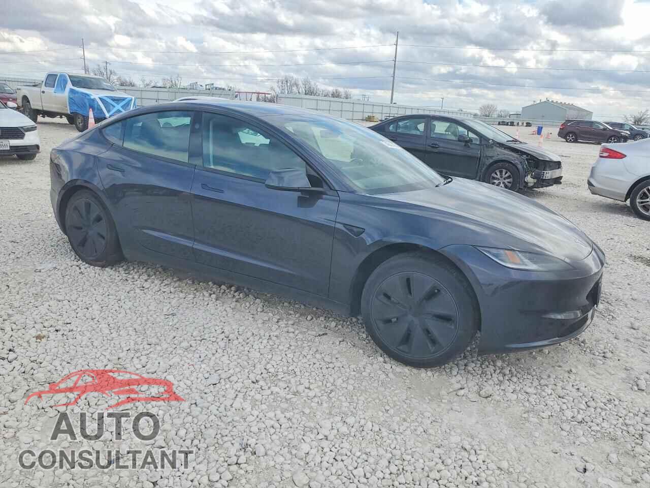 TESLA MODEL 3 2024 - 5YJ3E1EA9RF782898