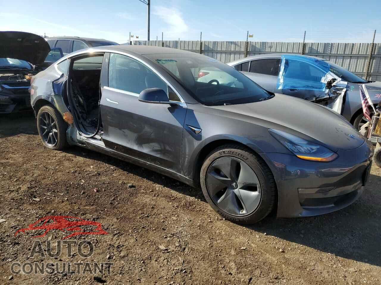 TESLA MODEL 3 2018 - 5YJ3E1EA0JF038658