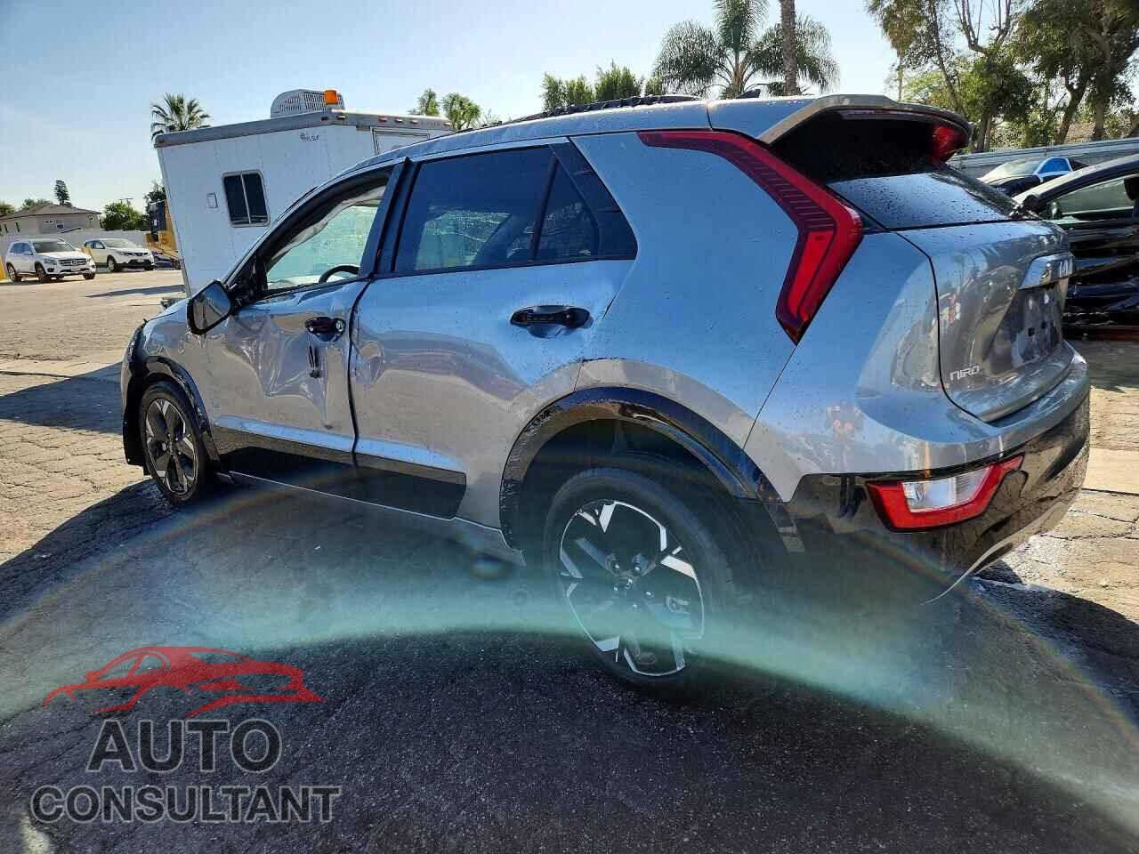KIA NIRO WIND 2023 - KNDCR3L1XP5038325