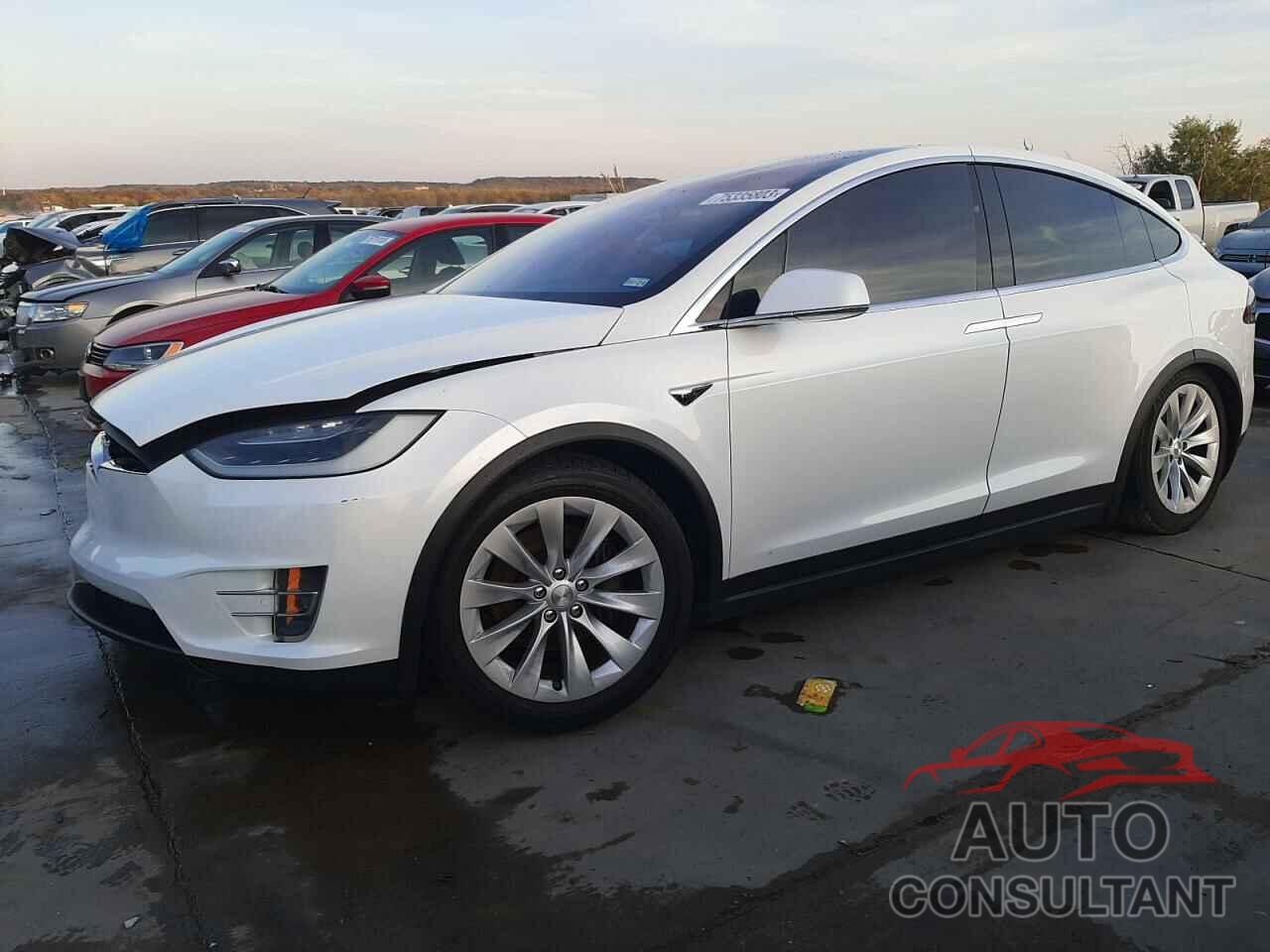 TESLA MODEL X 2017 - 5YJXCBE27HF043873