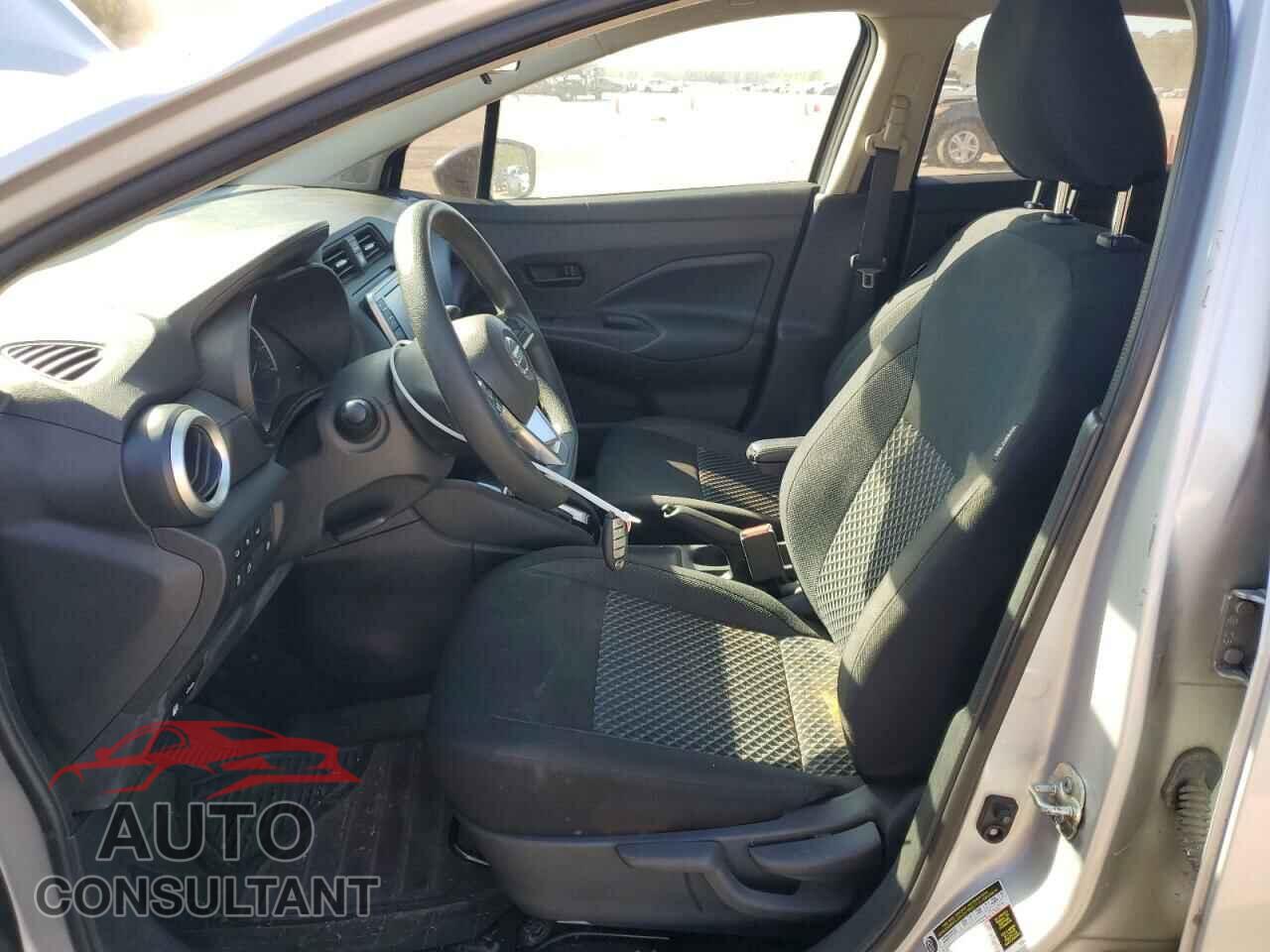 NISSAN VERSA 2020 - 3N1CN8DV7LL861933