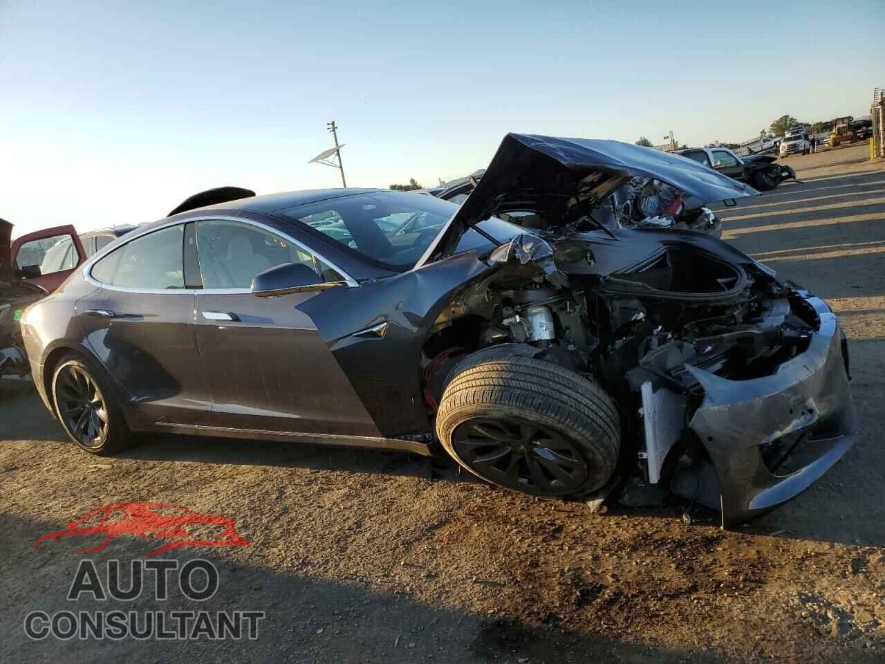 TESLA MODEL S 2020 - 5YJSA1E27LF415232