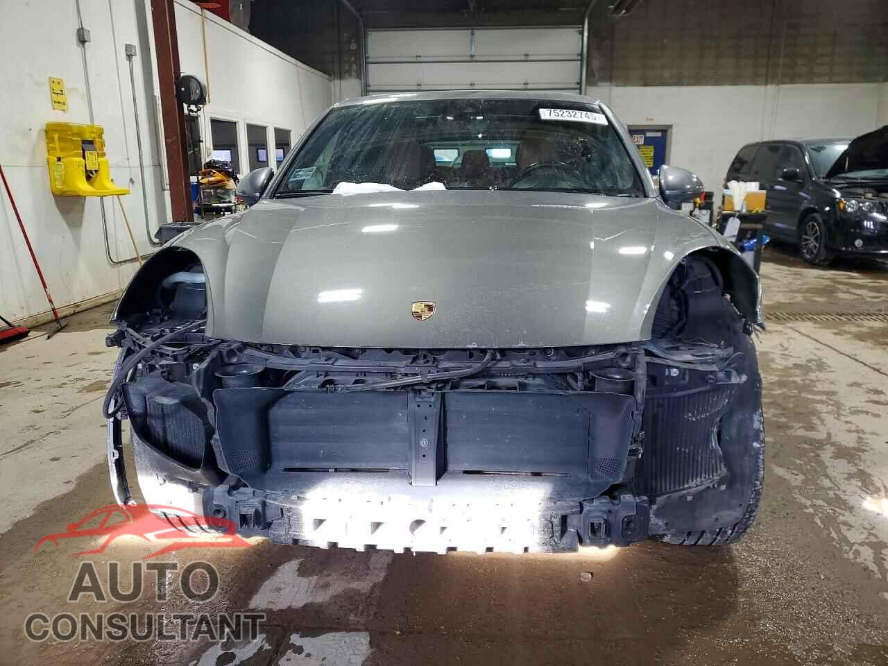 PORSCHE CAYENNE 2016 - WP1AC2A21GLA88734