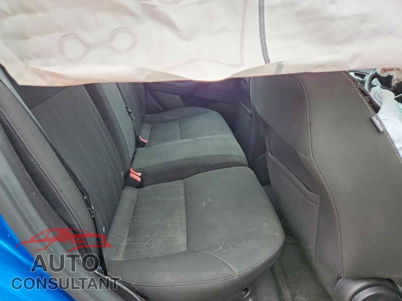 FORD FOCUS 2016 - 1FADP3K21GL201014
