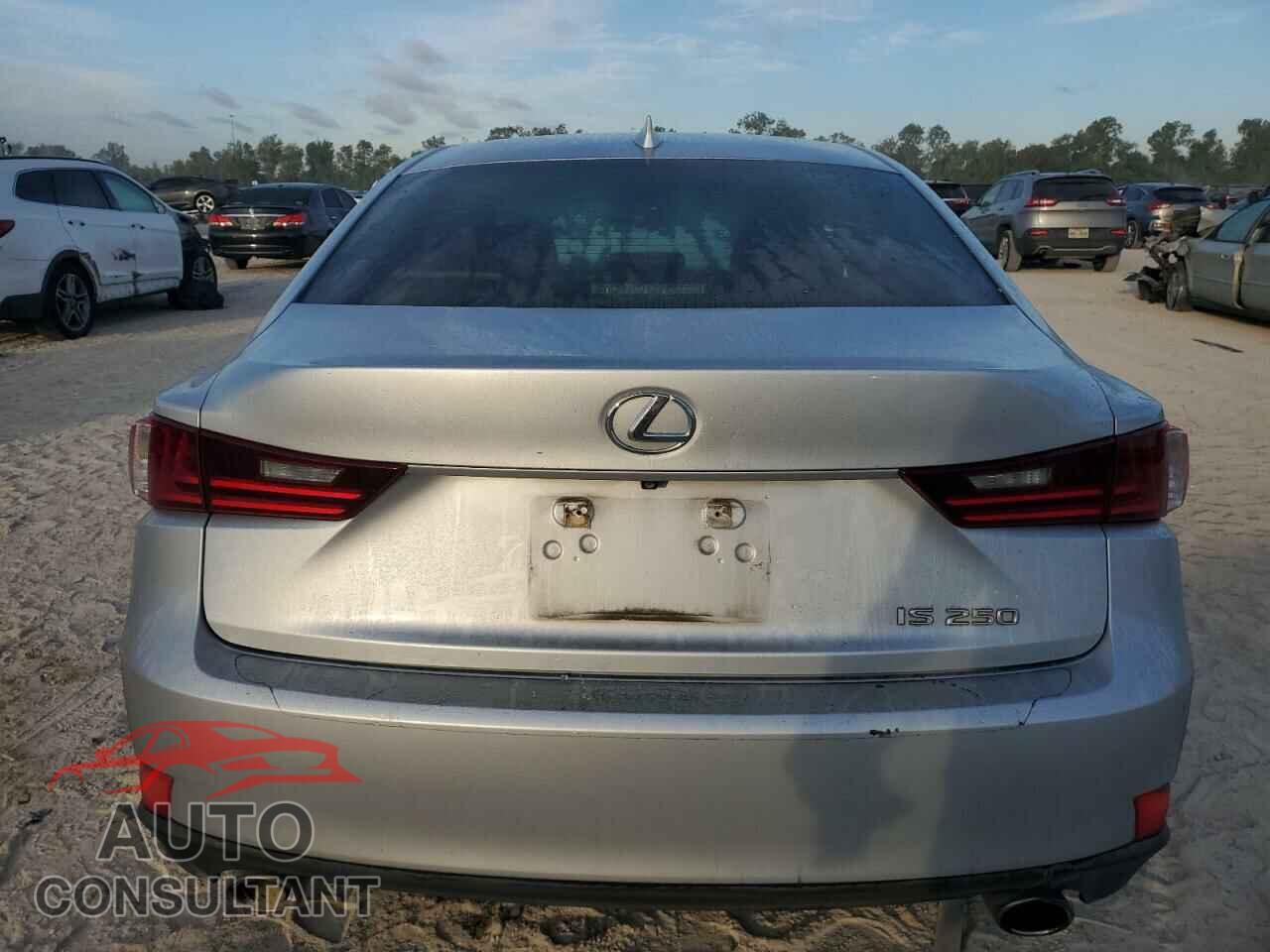 LEXUS IS 2014 - JTHBF1D28E5023740