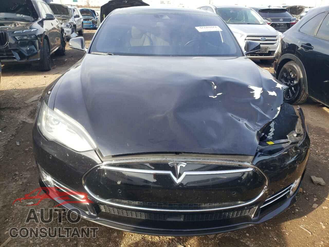 TESLA MODEL S 2015 - 5YJSA1E42FF116351