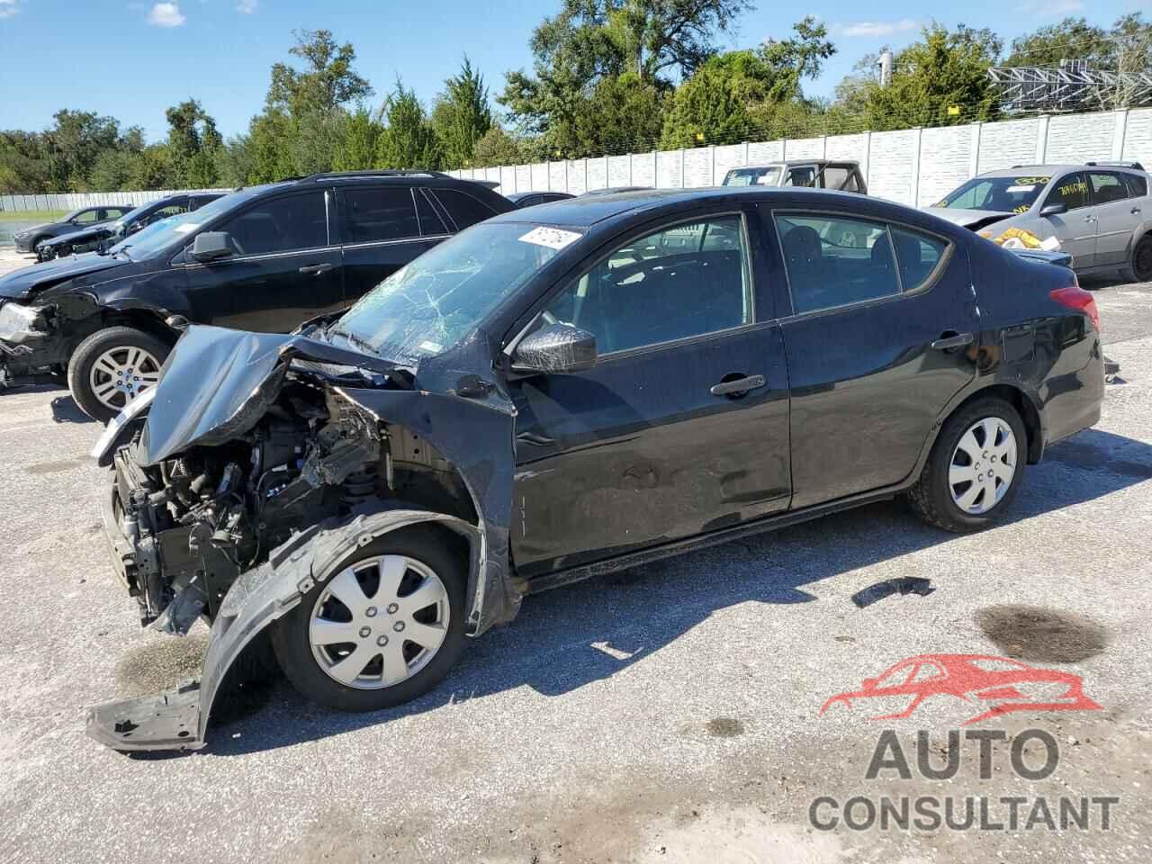 NISSAN VERSA 2017 - 3N1CN7AP3HL870460