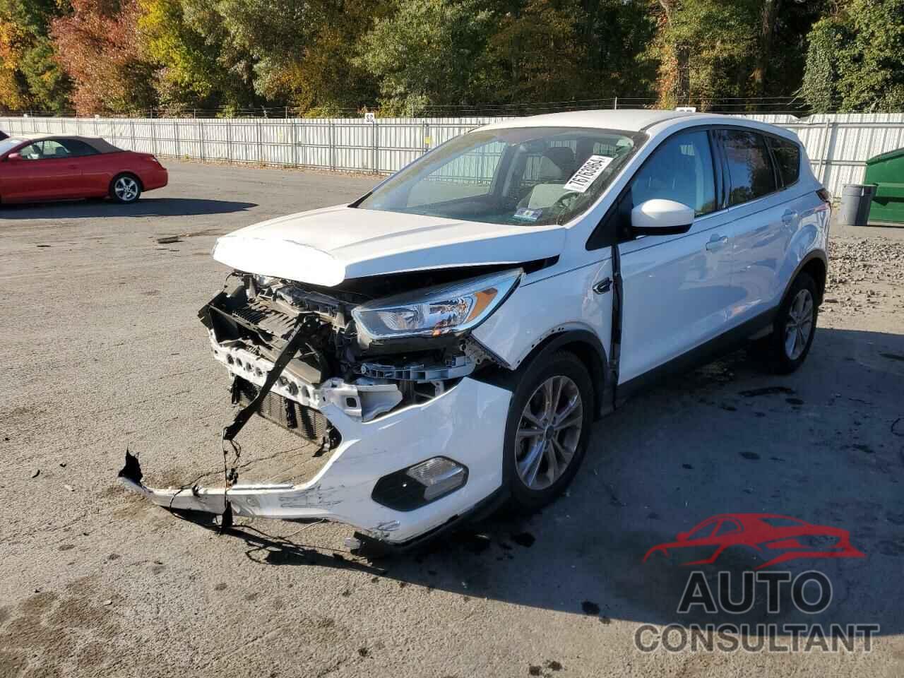 FORD ESCAPE 2017 - 1FMCU0GDXHUD48186