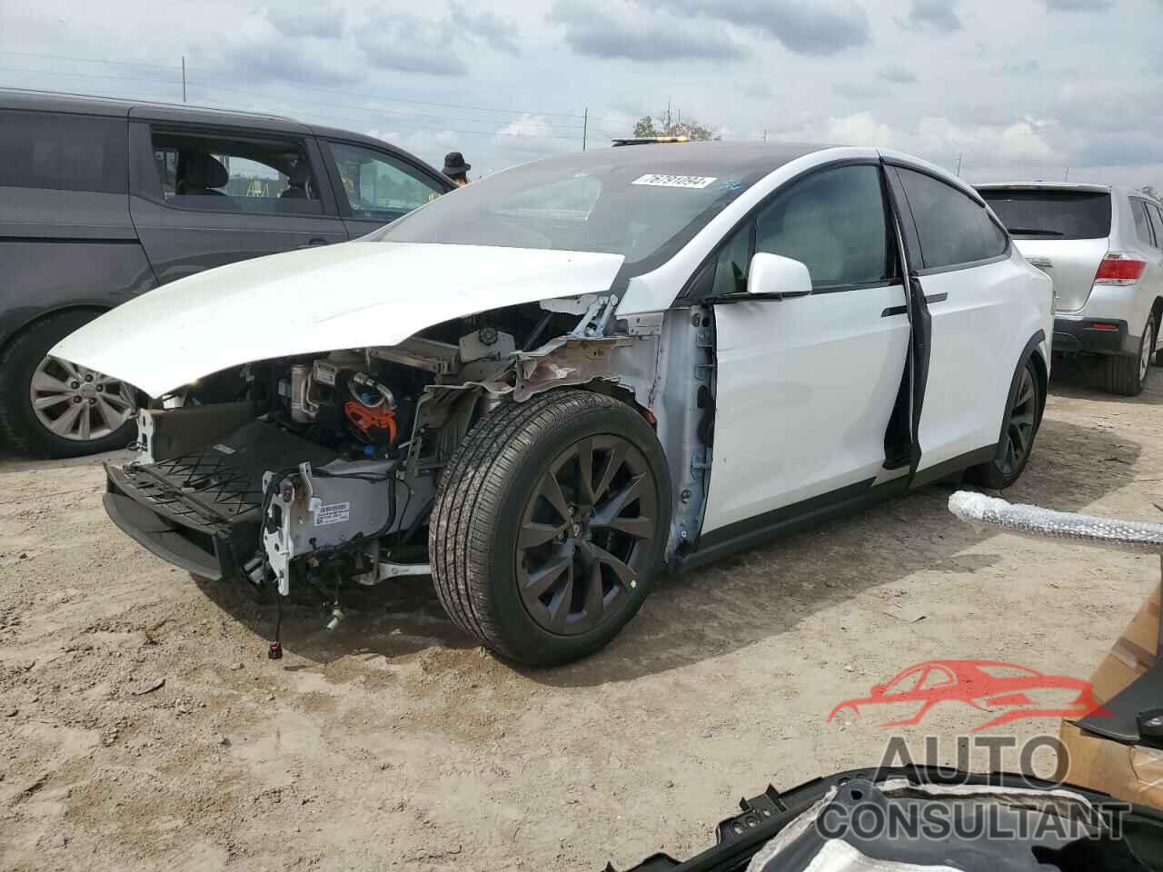 TESLA MODEL X 2022 - 7SAXCBE64NF344165