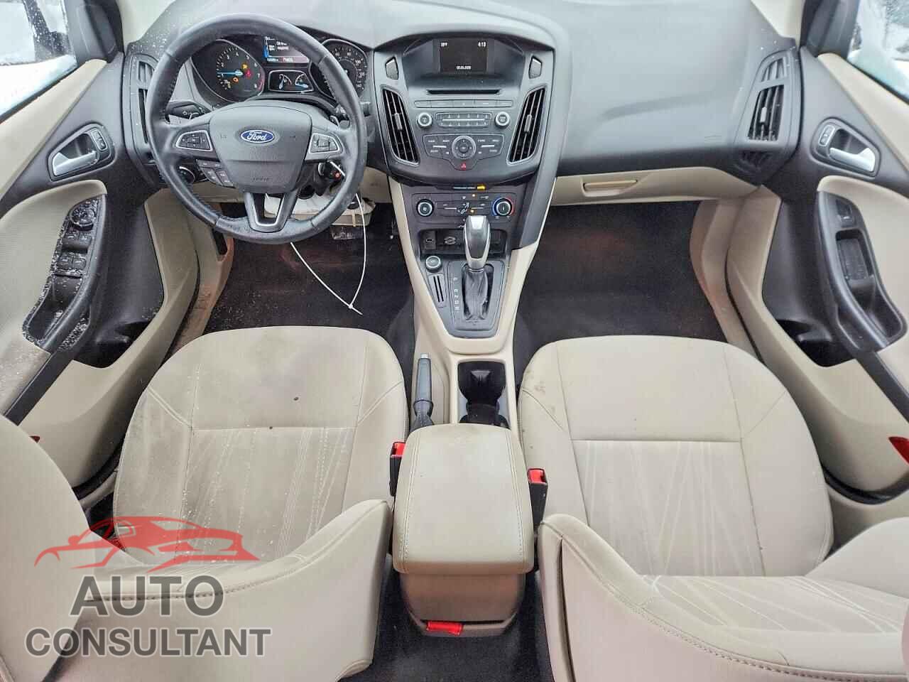 FORD FOCUS 2015 - 1FADP3F20FL240105