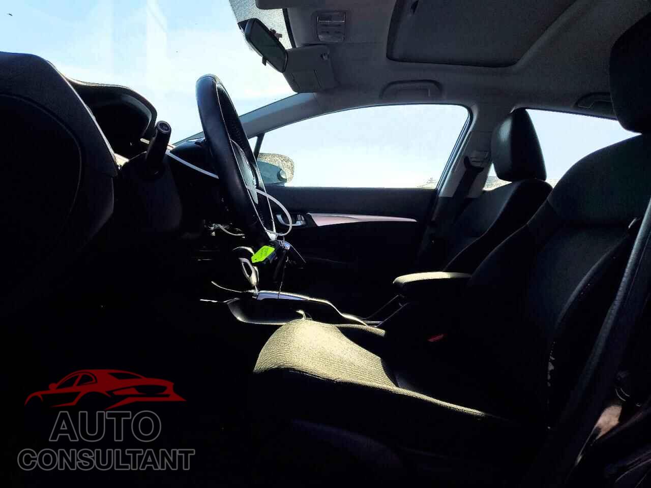 HONDA CIVIC 2015 - 2HGFB2F52FH002325