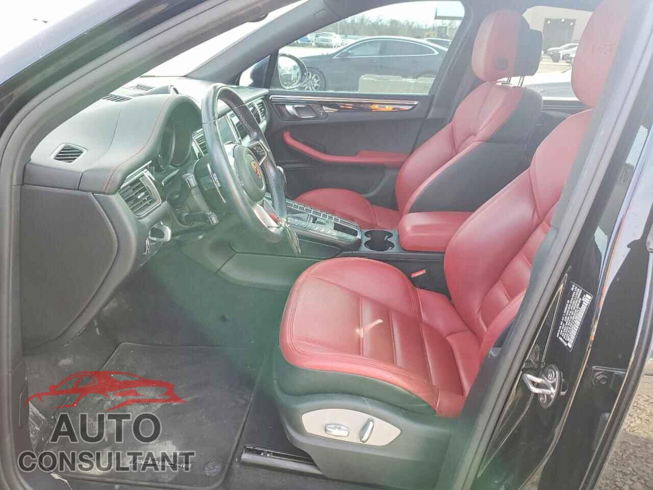 PORSCHE MACAN 2018 - WP1AG2A57JLB65211