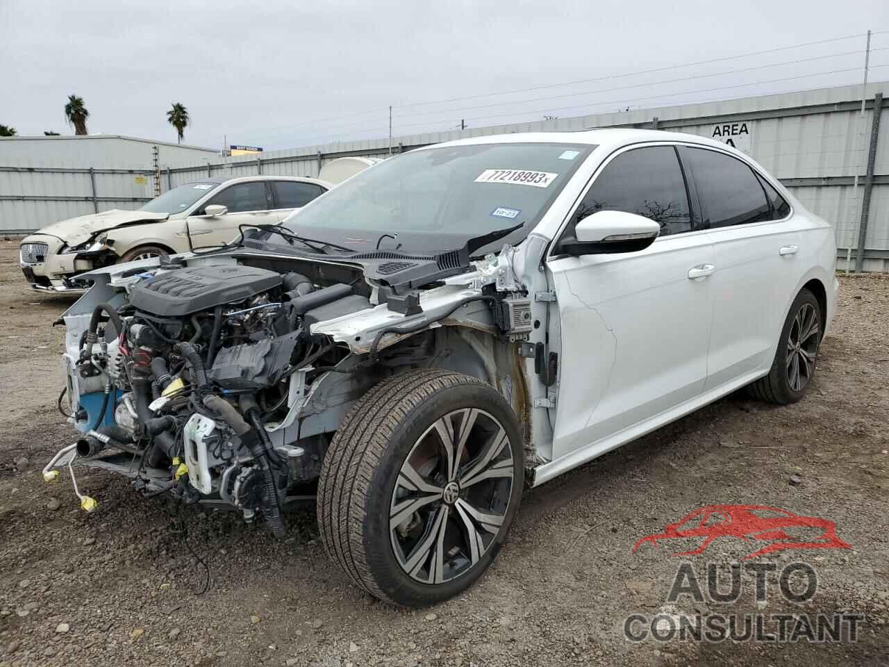 VOLKSWAGEN PASSAT 2022 - 1VWSA7A39NC002713