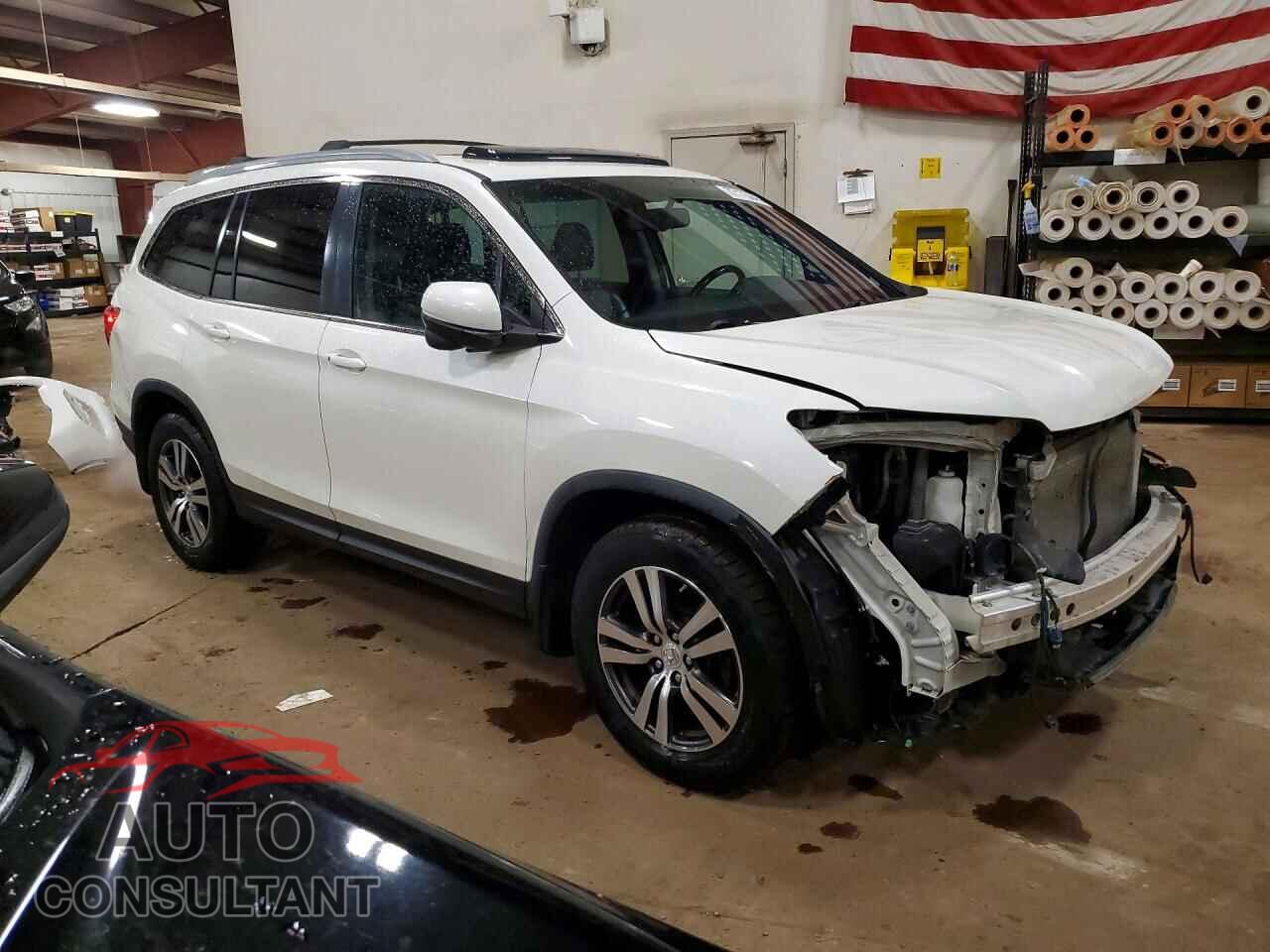 HONDA PILOT 2017 - 5FNYF6H51HB009856