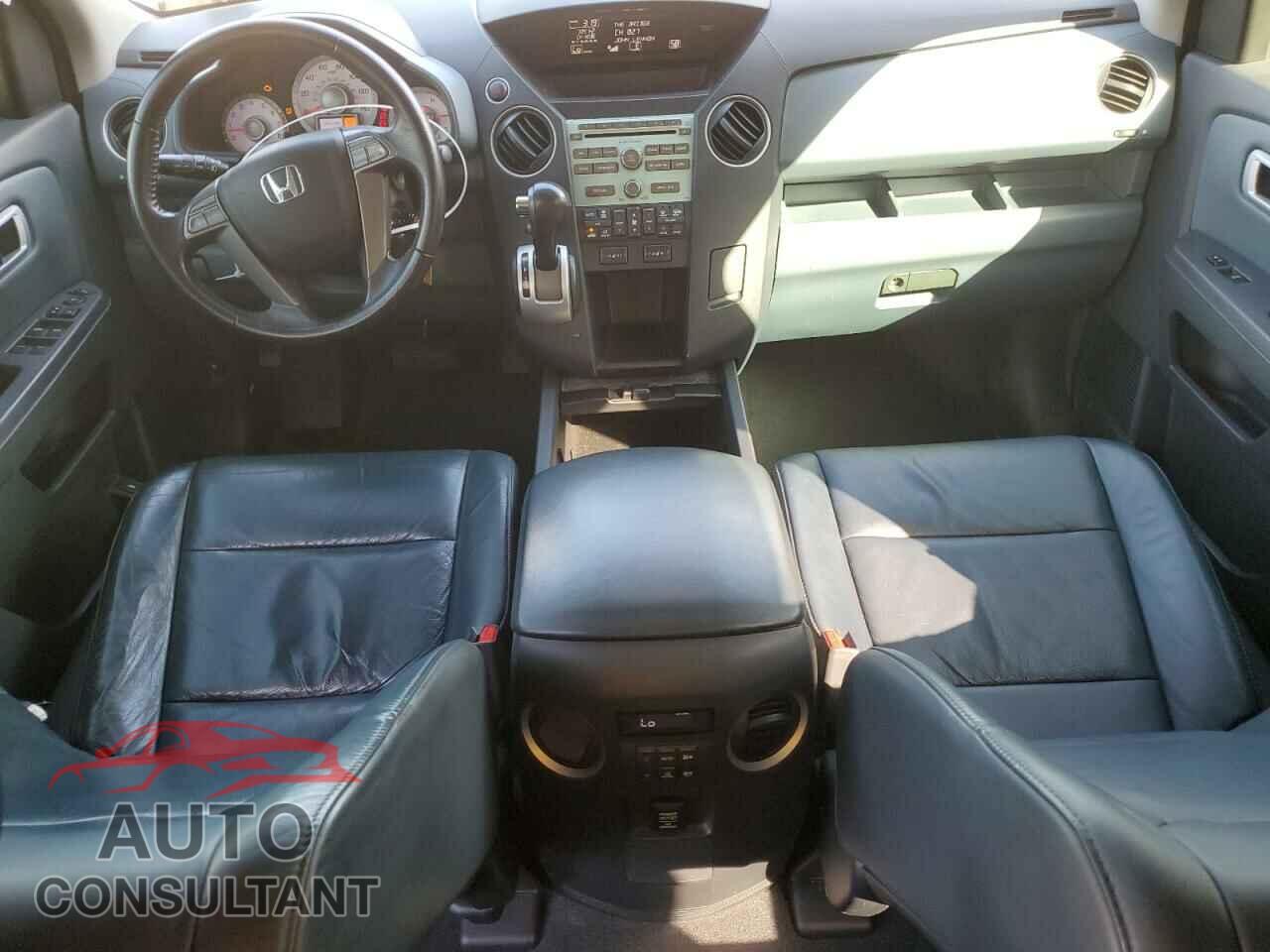 HONDA PILOT 2009 - 5FNYF38569B005334