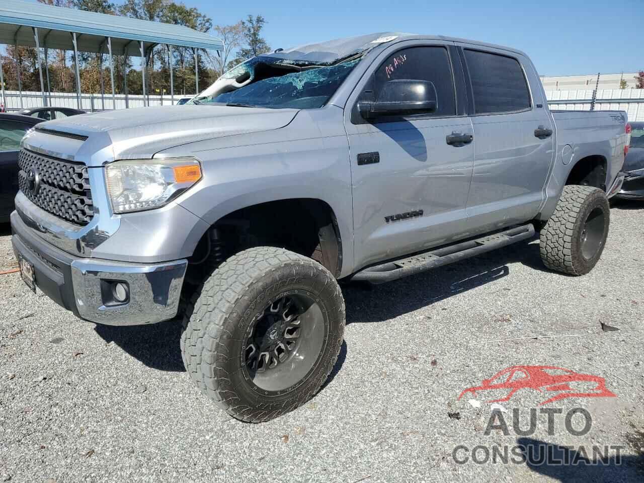 TOYOTA TUNDRA 2017 - 5TFDW5F1XHX677752