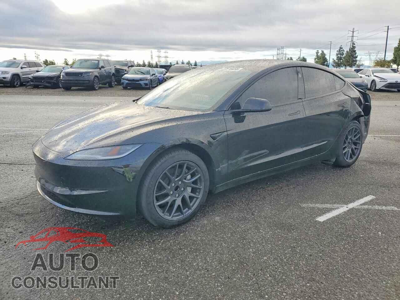 TESLA MODEL 3 2024 - 5YJ3E1EA4RF868703