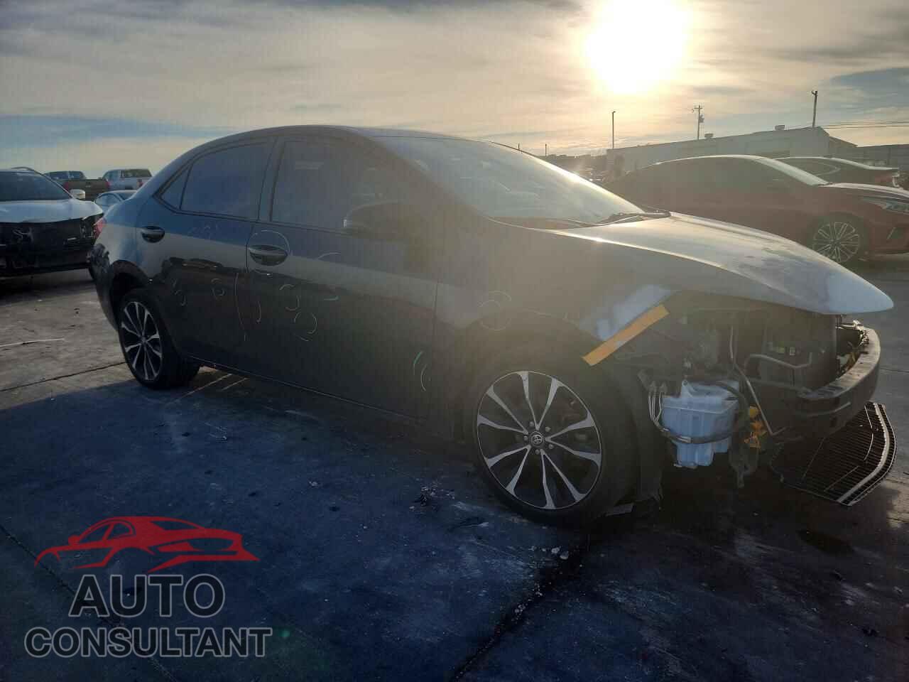 TOYOTA COROLLA 2018 - 5YFBURHEXJP845835