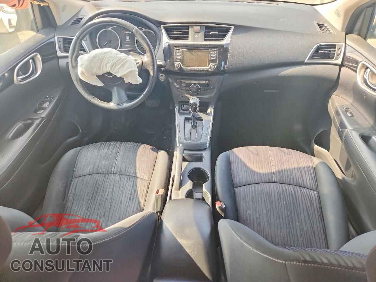 NISSAN SENTRA 2018 - 3N1AB7AP1JL649025