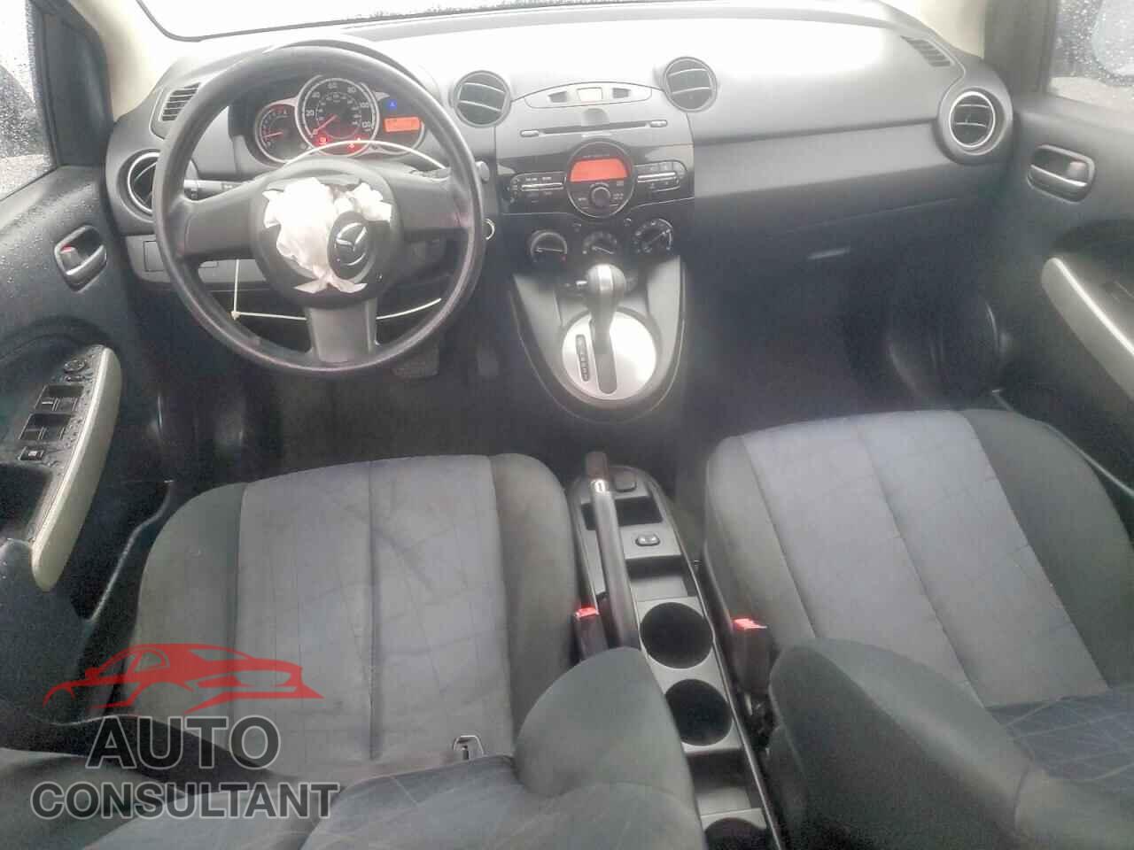 MAZDA 2 2014 - JM1DE1KY5E0179316