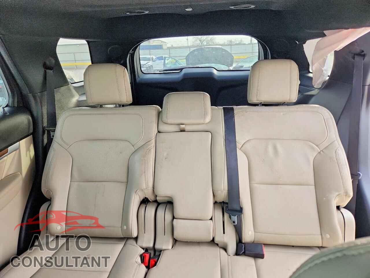 FORD EXPLORER 2018 - 1FM5K7F89JGB87958