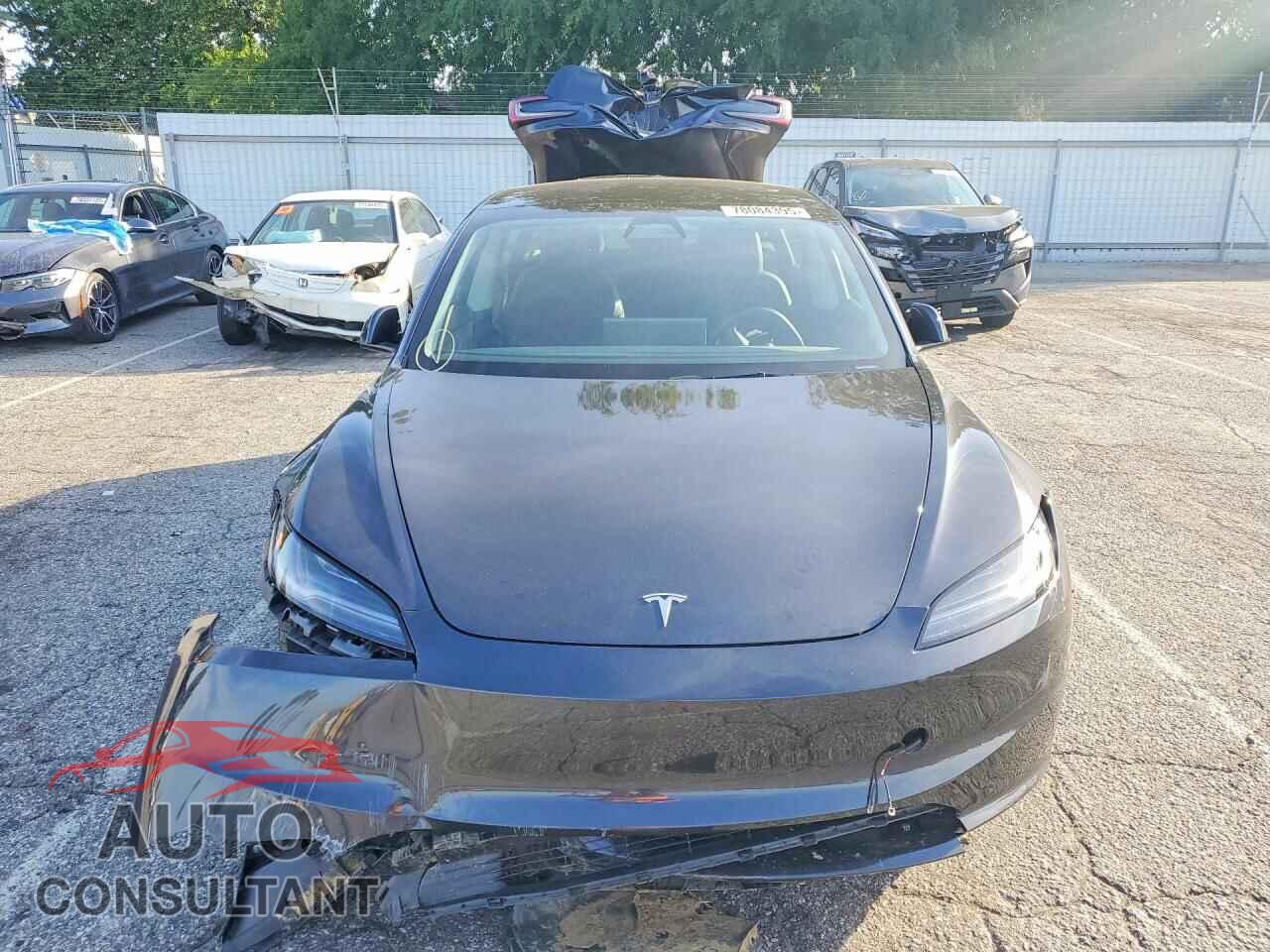 TESLA MODEL 3 2024 - 5YJ3E1EAXRF865031