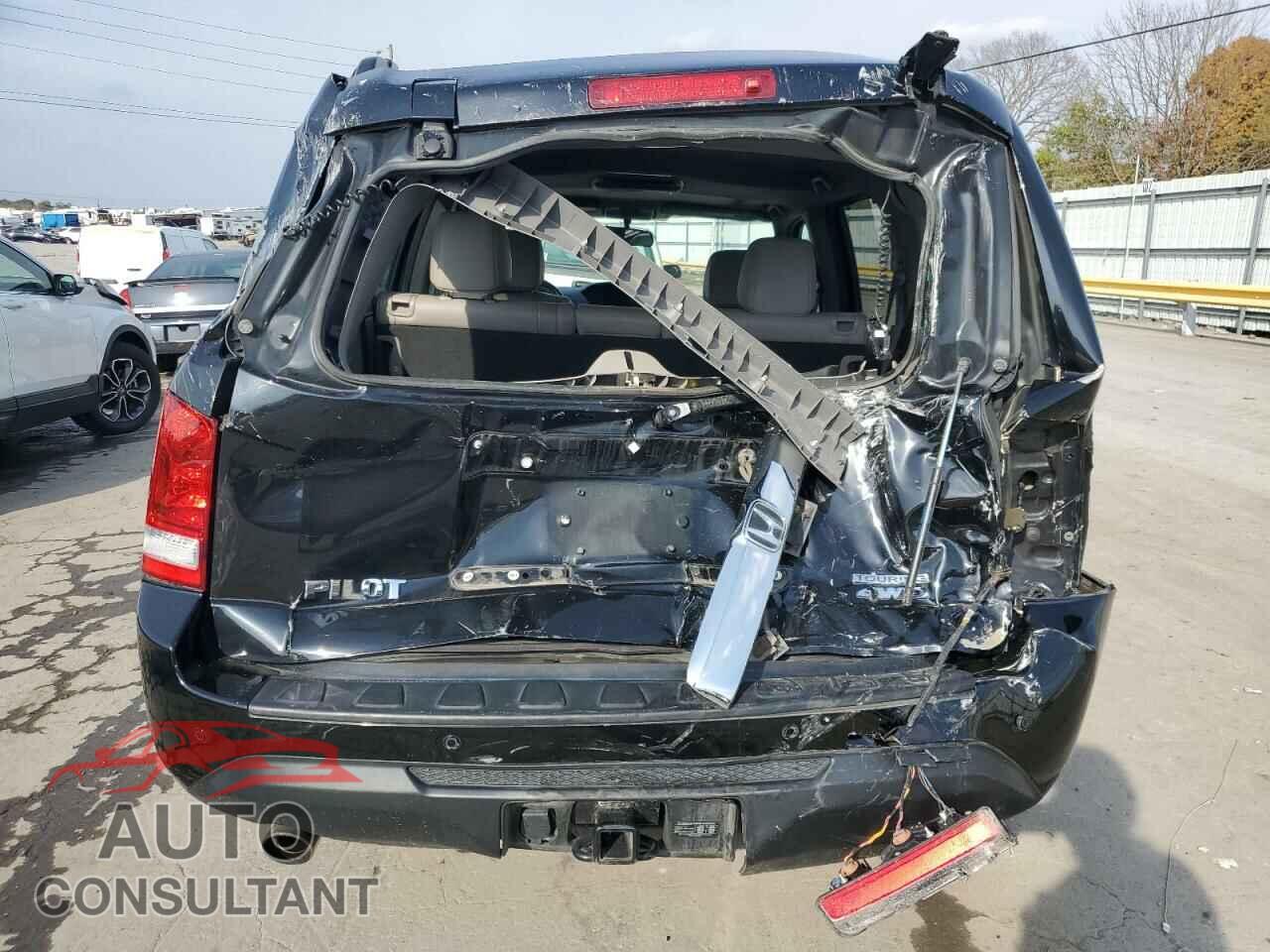 HONDA PILOT 2013 - 5FNYF4H92DB002691