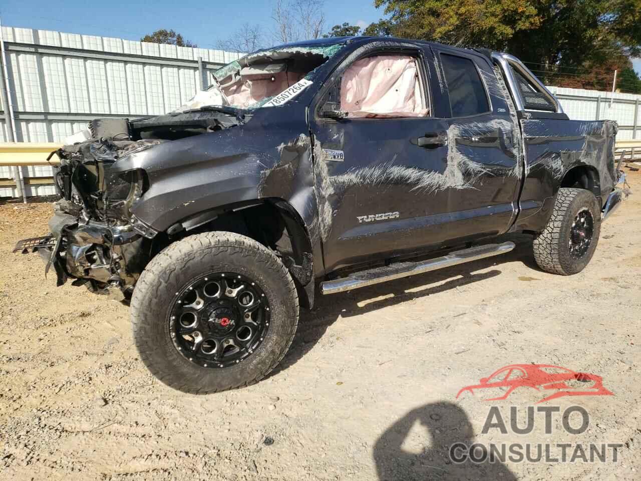 TOYOTA TUNDRA 2017 - 5TFUY5F10HX587715