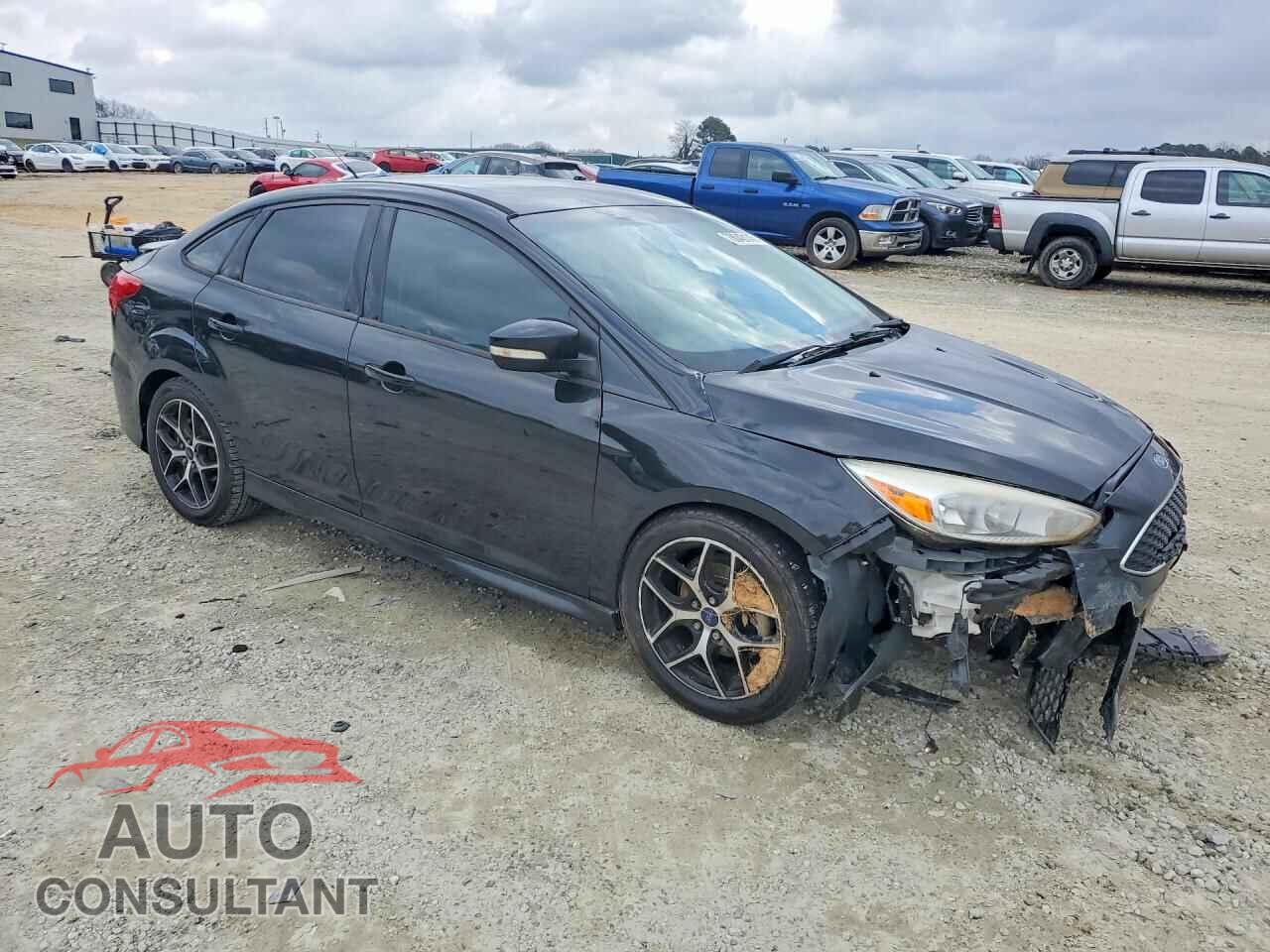 FORD FOCUS 2015 - 1FADP3F27FL291780