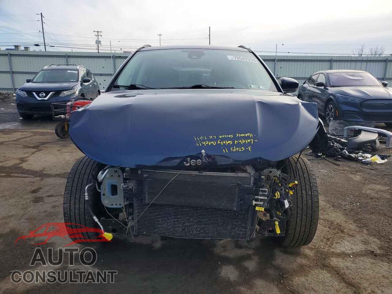 JEEP COMPASS 2018 - 3C4NJDCB8JT392995