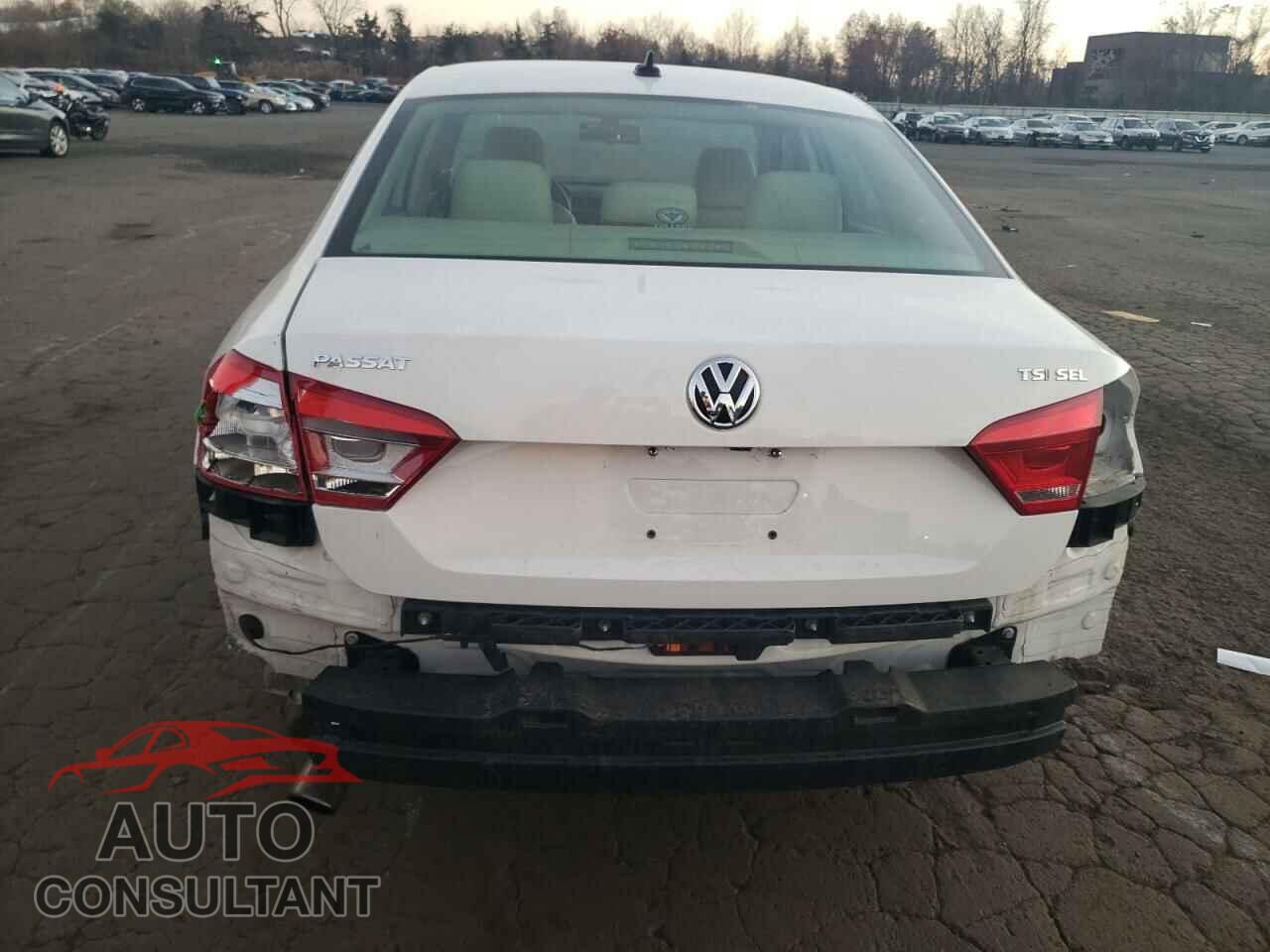 VOLKSWAGEN PASSAT 2014 - 1VWCT7A37EC003955