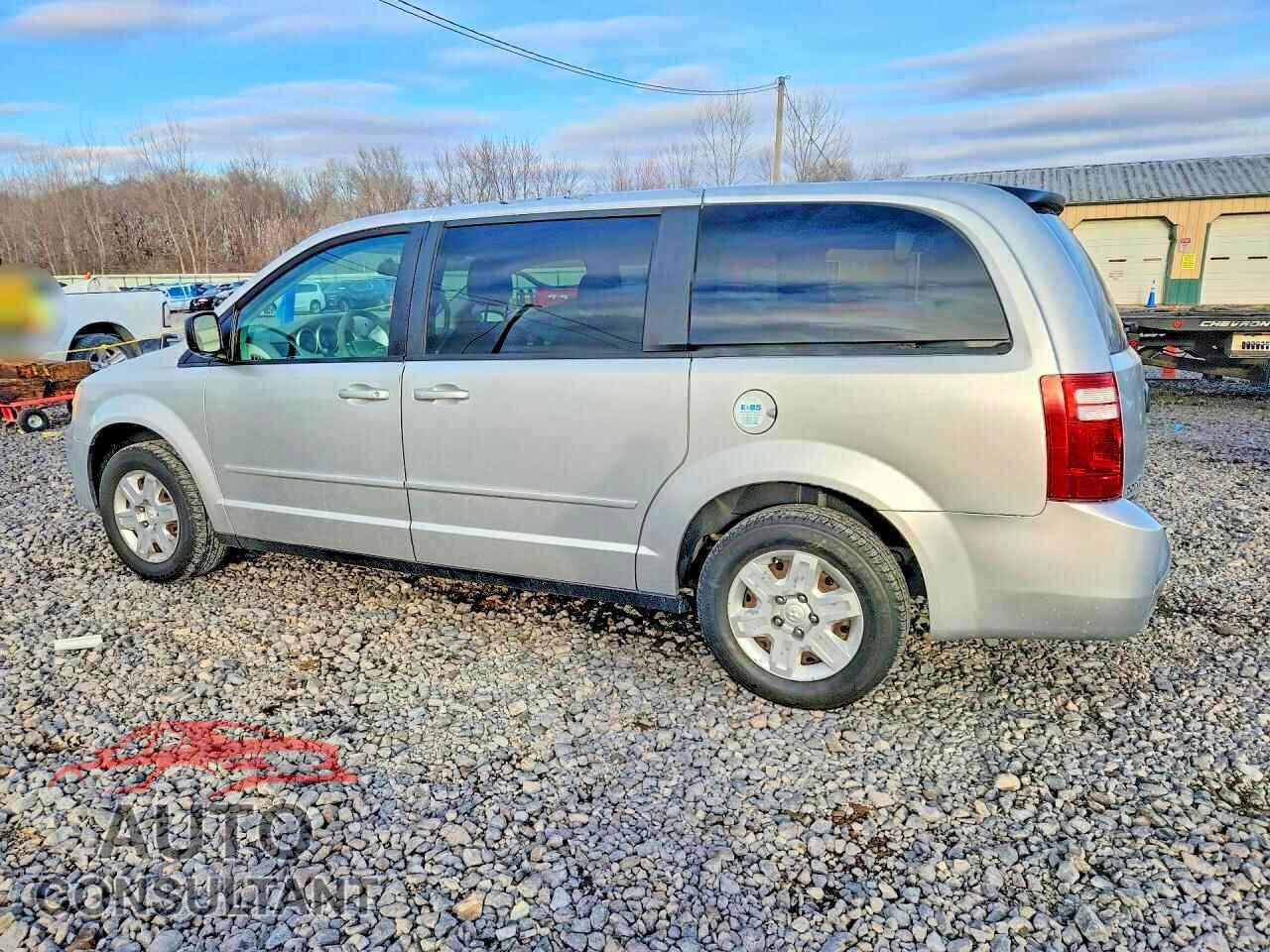 DODGE CARAVAN 2010 - 2D4RN4DE4AR389645