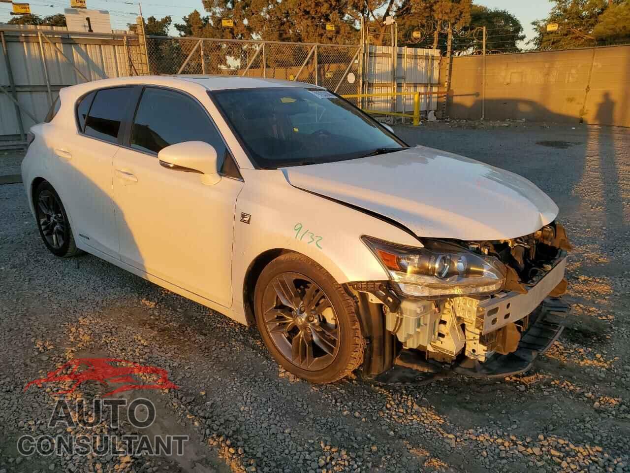 LEXUS CT 200 2012 - JTHKD5BH2C2064254