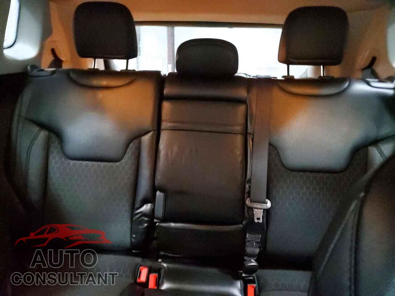 JEEP COMPASS 2019 - 3C4NJDBB3KT768053