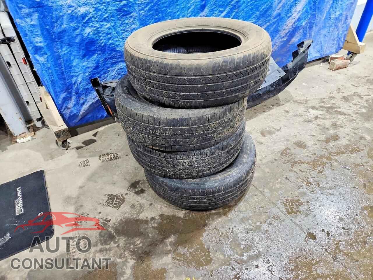 DODGE CARAVAN 2017 - 2C4RDGBG9HR812980