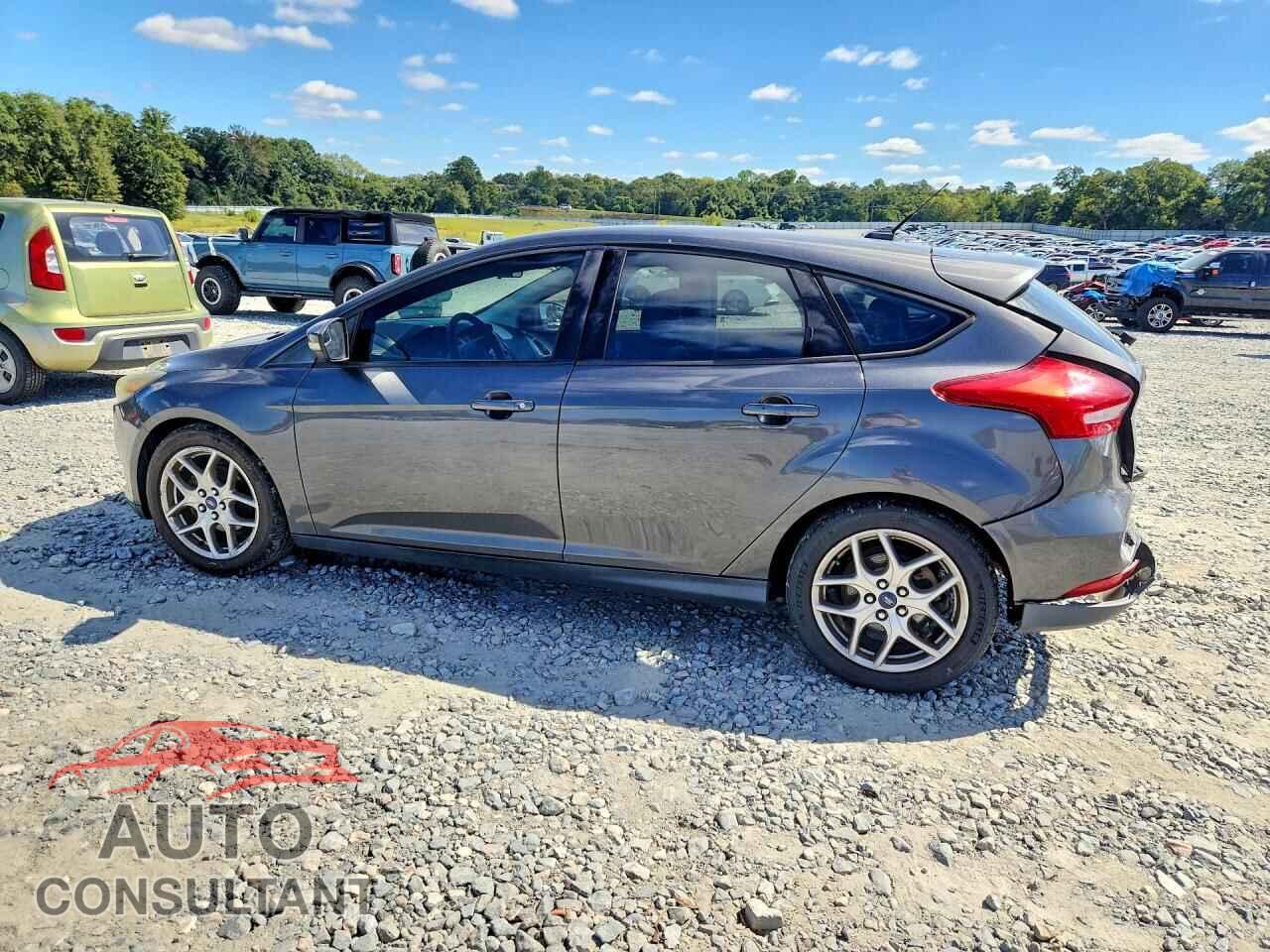 FORD FOCUS 2015 - 1FADP3K2XFL270699