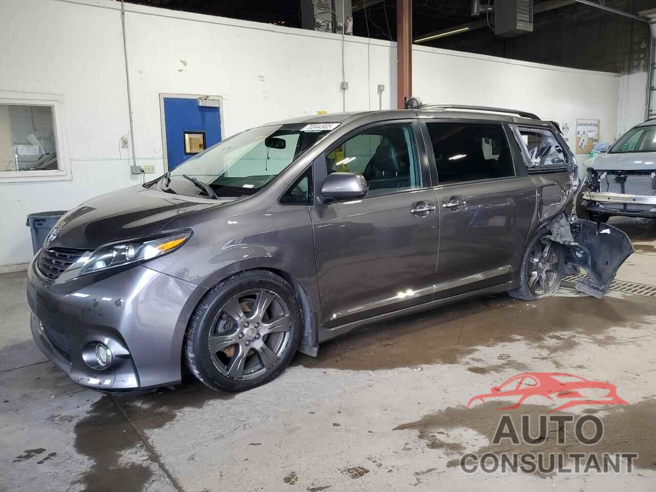 TOYOTA SIENNA 2017 - 5TDXZ3DC7HS825200