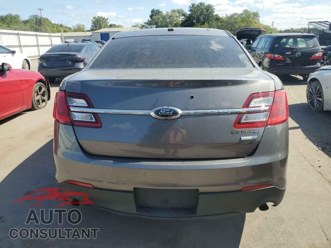 FORD TAURUS 2017 - 1FAHP2MK2HG143532