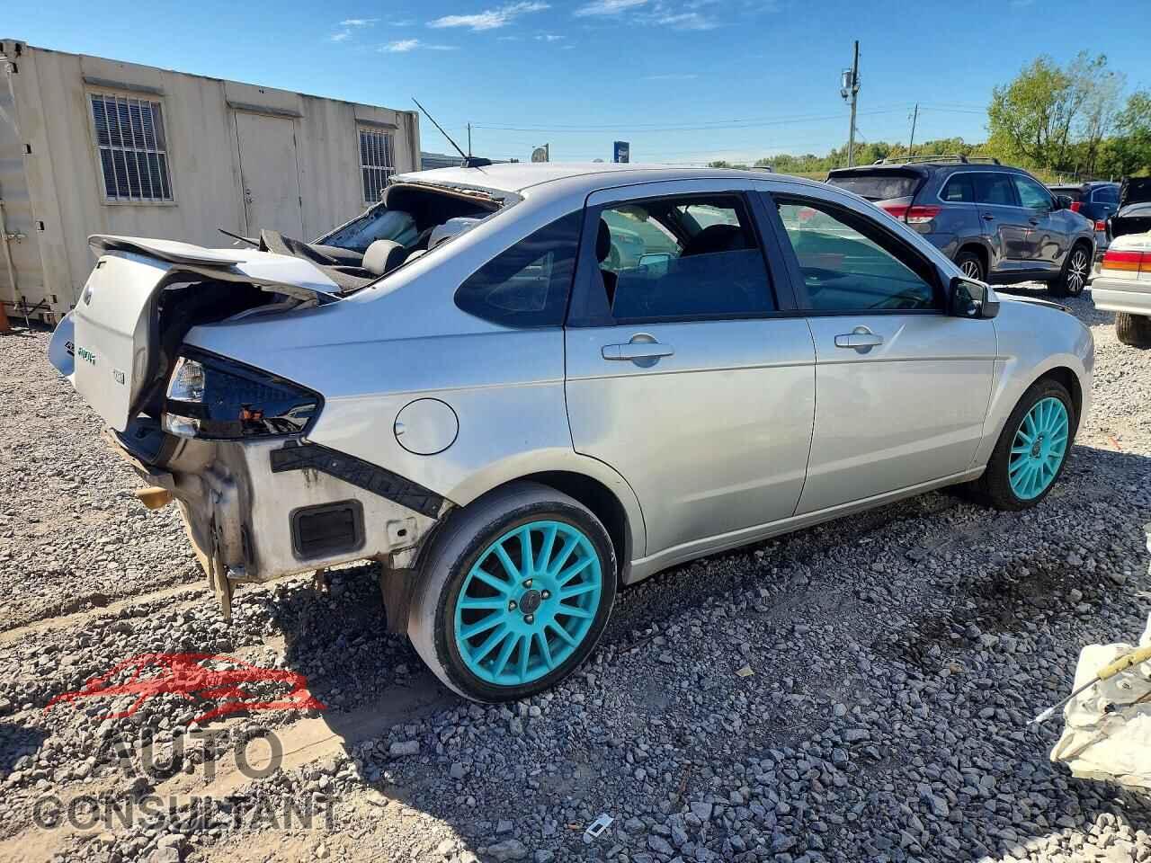 FORD FOCUS 2011 - 1FAHP3GN8BW114044
