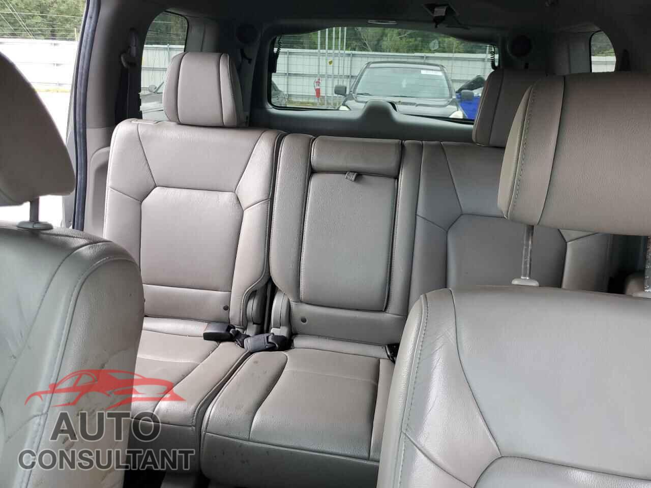 HONDA PILOT 2012 - 5FNYF4H92CB009882